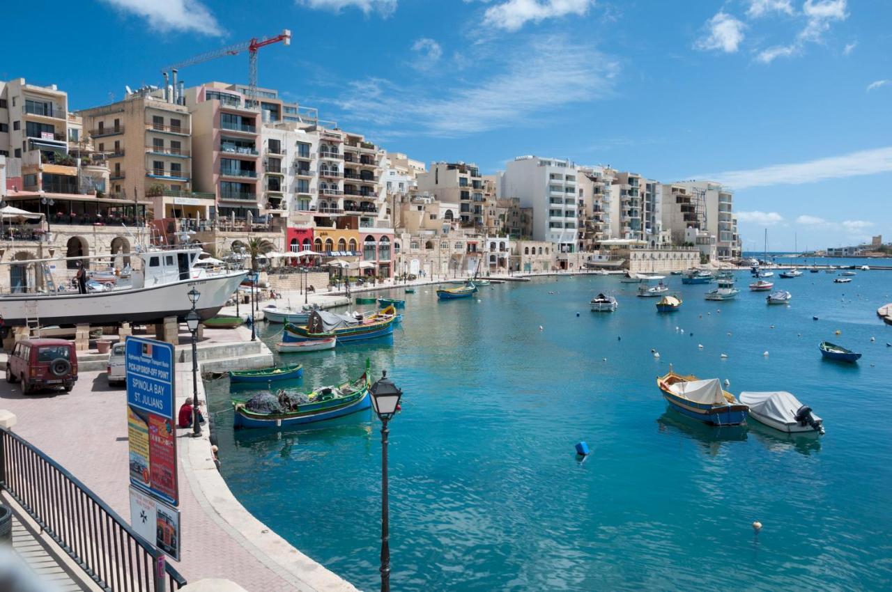 Chic 2Br Penthouse Steps From The Promenade Apartman Sliema Kültér fotó
